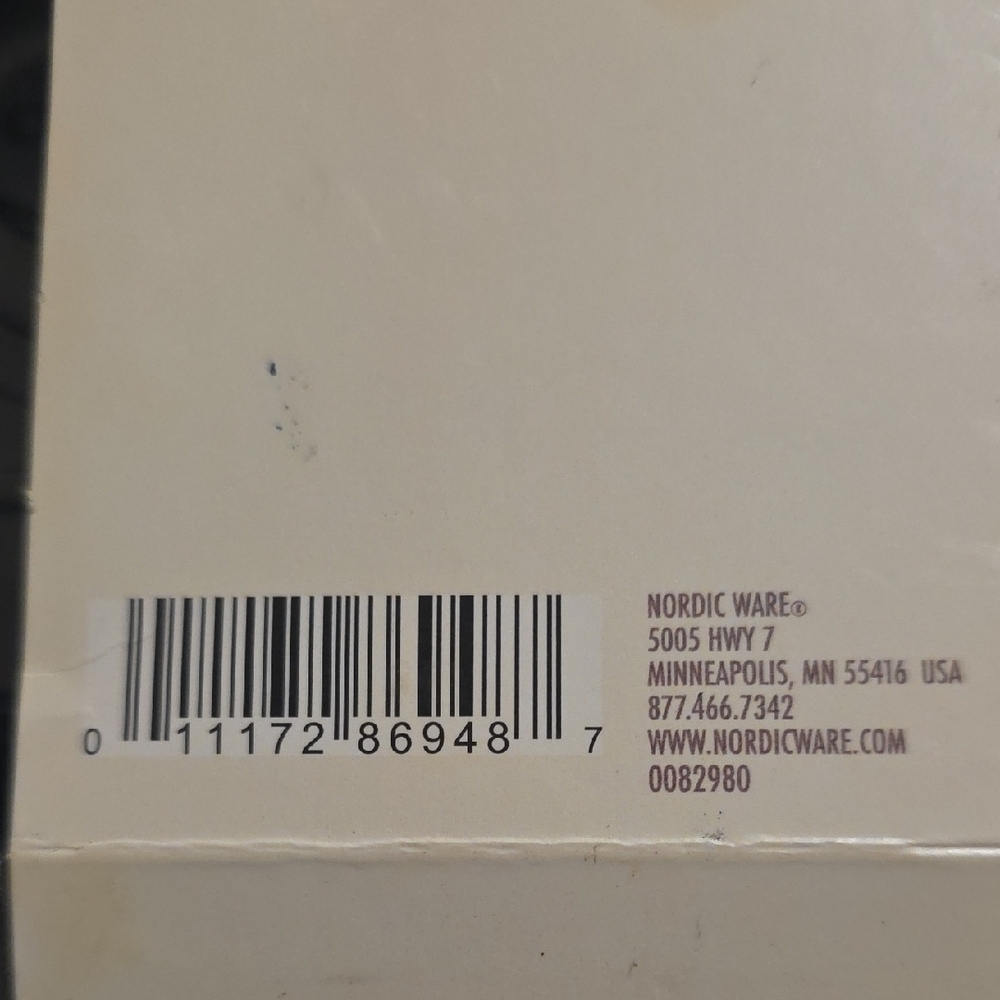 Nordic Ware Silver Gingerbread Kids Pan Also Comes With VMI Brand Cake Pan - Picture 13 of 13